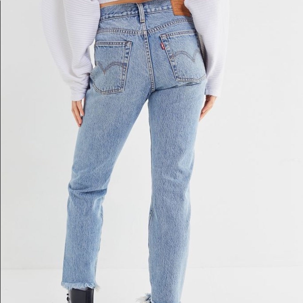 Levi’s wedgie Icon Jean size 24
